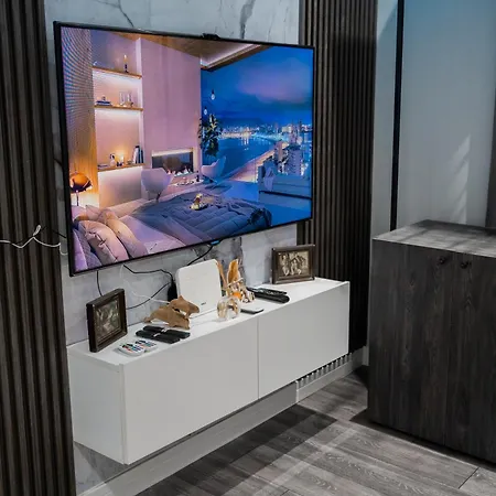 Luxury Near Center Dom wakacyjny *